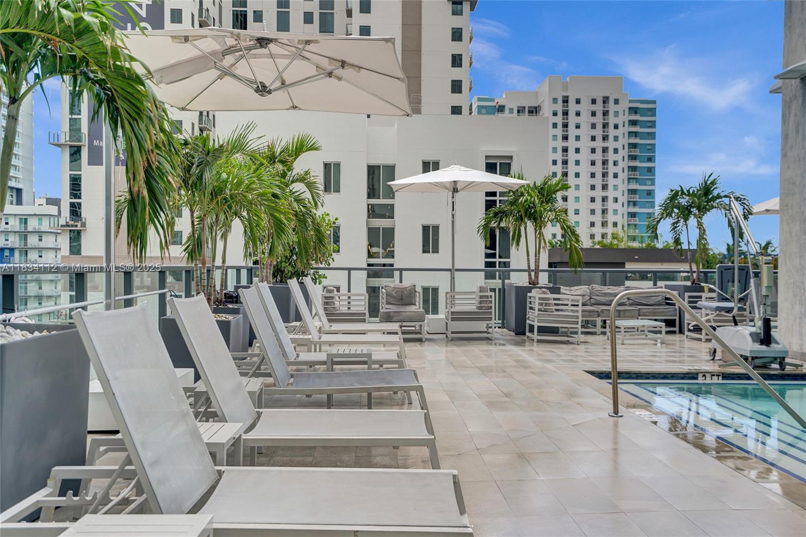 SMART BRICKELL CONDO - Residential