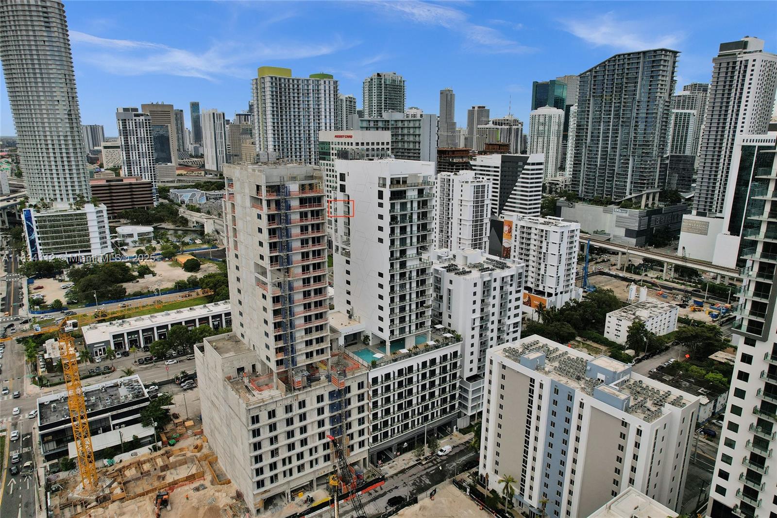 239 SW 9th St 2203