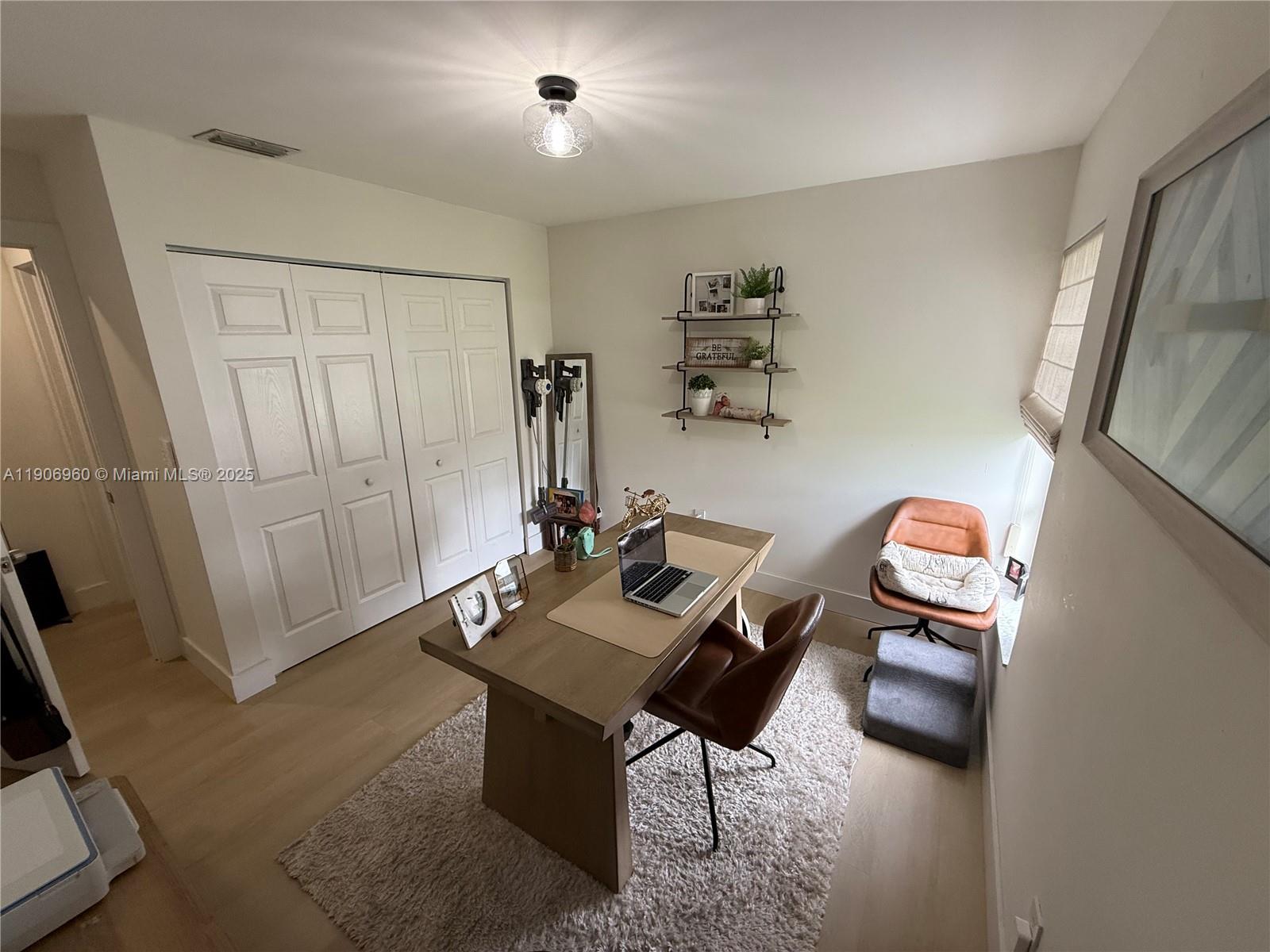 OAK PARK SEC 7 - Residential Lease