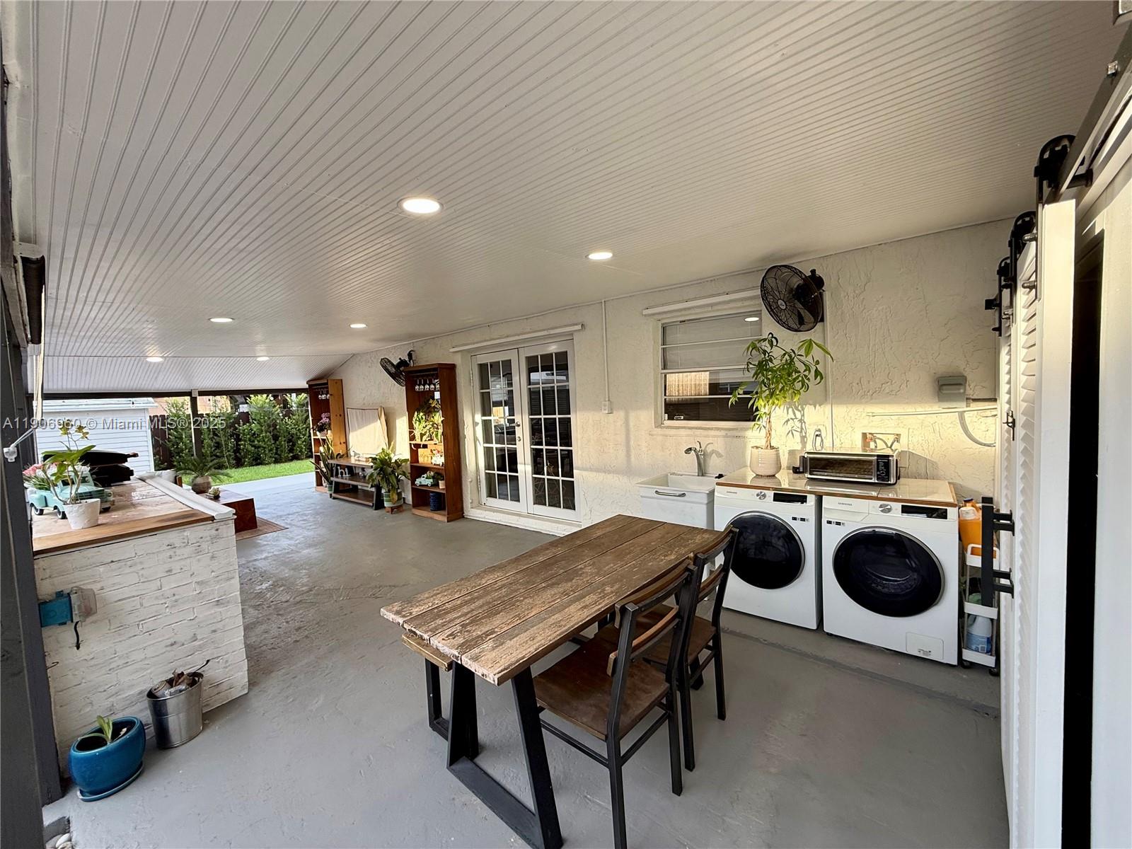 OAK PARK SEC 7 - Residential Lease