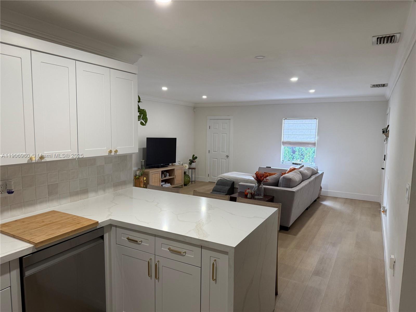 OAK PARK SEC 7 - Residential Lease