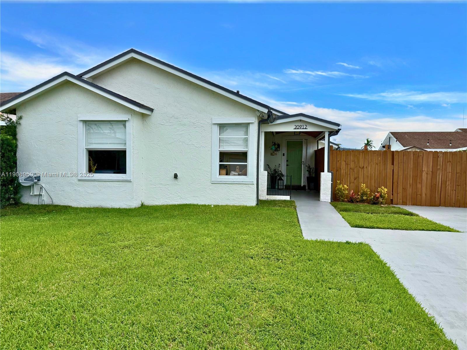 OAK PARK SEC 7 - Residential Lease