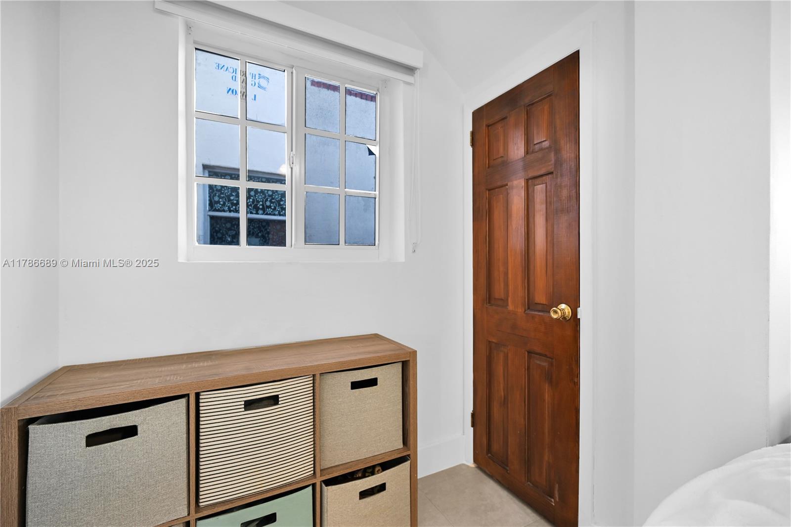 MARSEILLES CONDO - Residential
