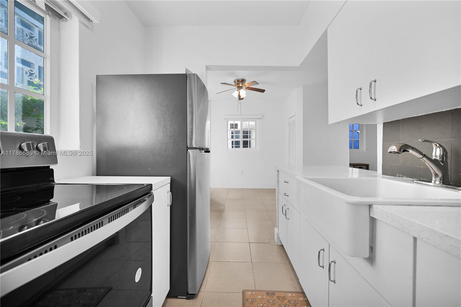 MARSEILLES CONDO - Residential