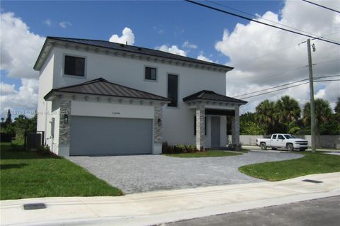 11998 SW 232nd St - Miami FL 33170
