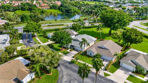 Tiny photo for 527 SE 27th Dr, Homestead, FL 33033 (MLS # A12078555)