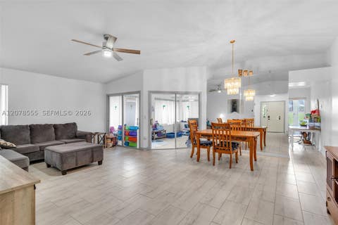 Tiny photo for 527 SE 27th Dr, Homestead, FL 33033 (MLS # A12078555)