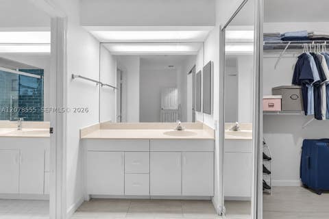 Tiny photo for 527 SE 27th Dr, Homestead, FL 33033 (MLS # A12078555)