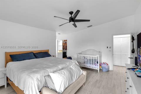 Tiny photo for 527 SE 27th Dr, Homestead, FL 33033 (MLS # A12078555)
