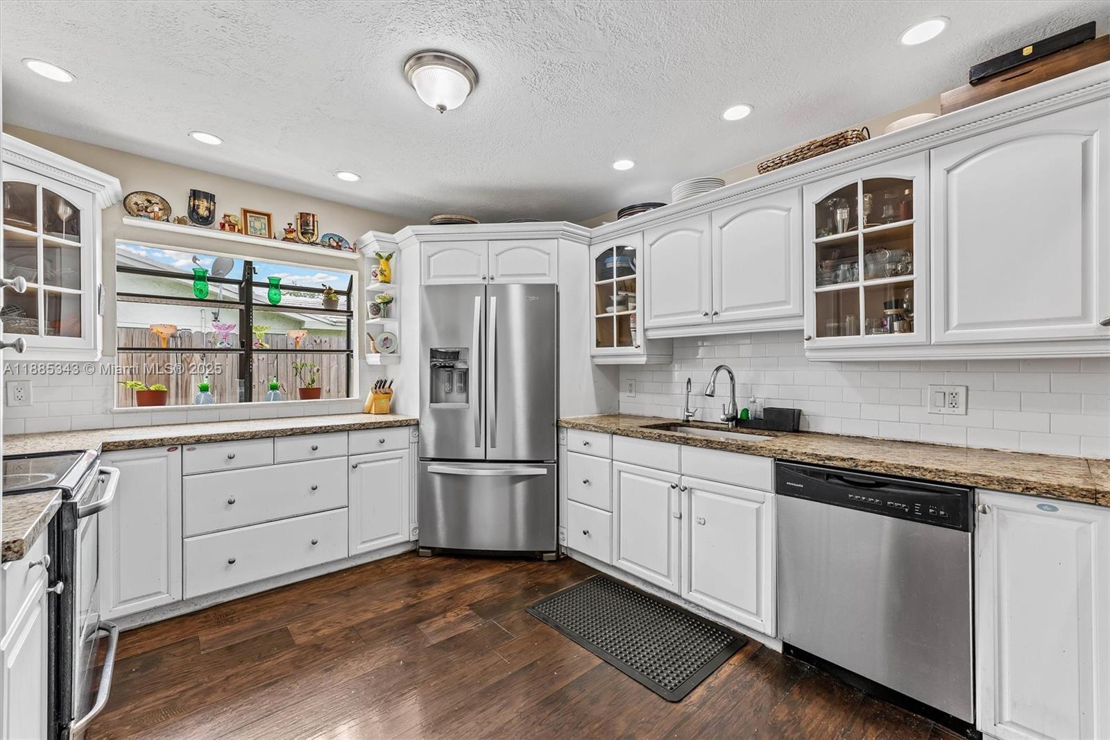 PALM-AIRE VILLAGE 2ND SEC - Residential