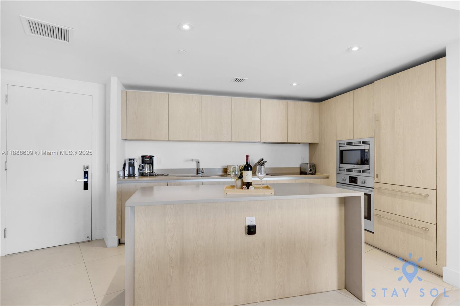 4111 SOUTH OCEAN DRIVE CO - Residential