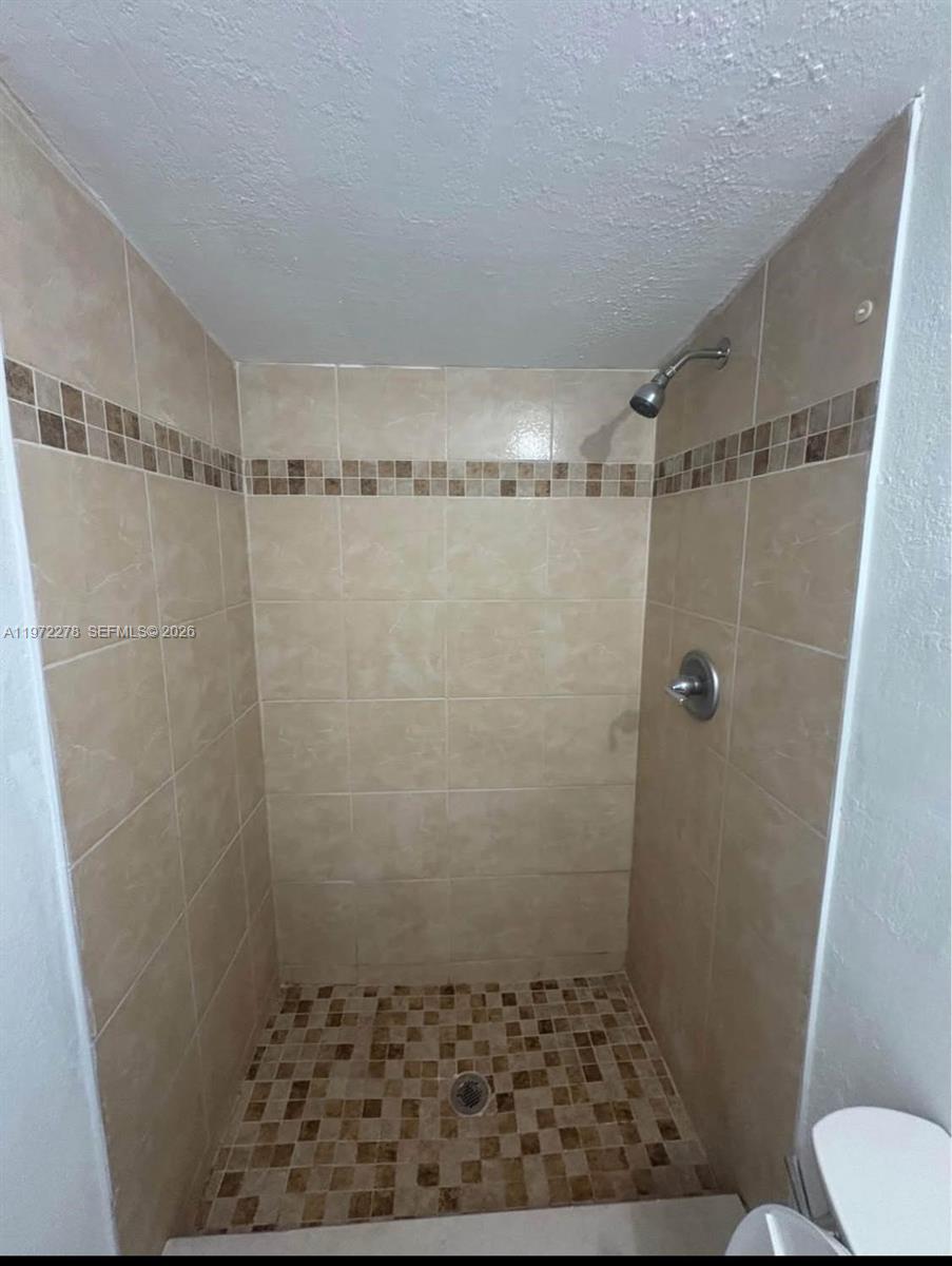 HAMNER'S MARJORY B RENMAH - Residential