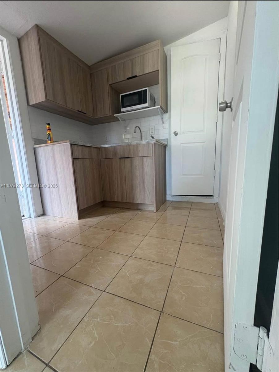 HAMNER'S MARJORY B RENMAH - Residential