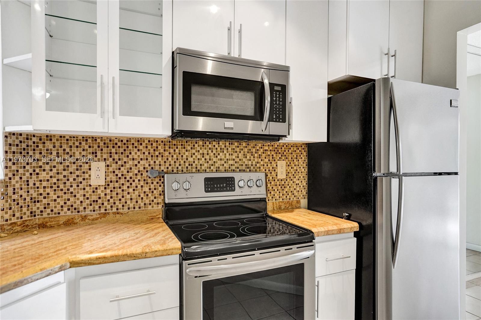 PLANTATION CLUB D CONDO - Residential