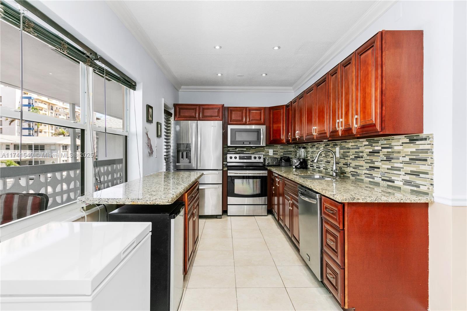 AMBASSADOR SOUTH CO-OP - Residential