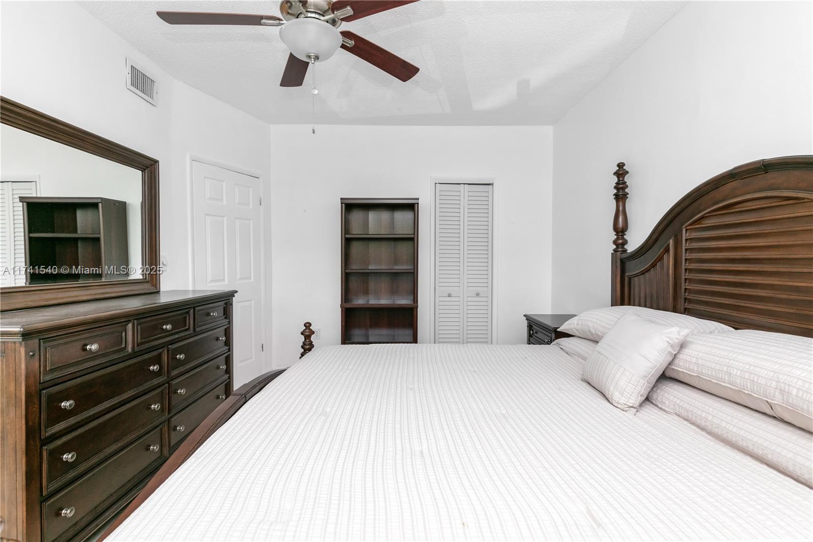 AMBASSADOR SOUTH CO-OP - Residential