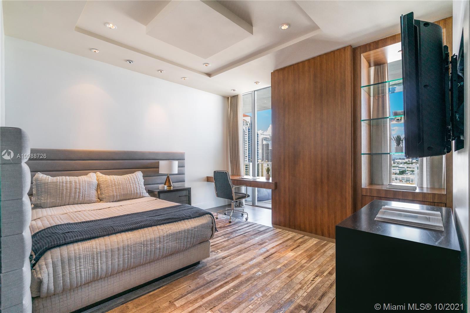 APOGEE CONDO - Residential