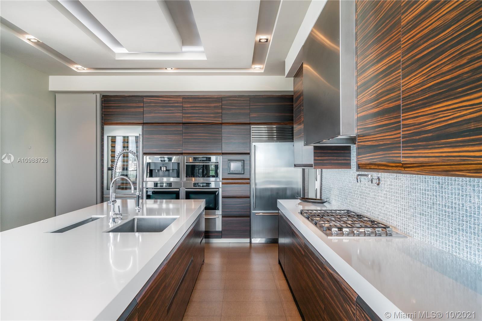 APOGEE CONDO - Residential