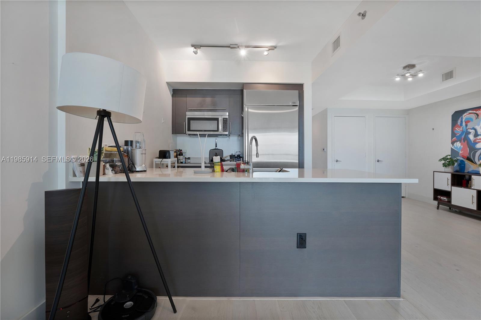 500 Brickell Ave 2000