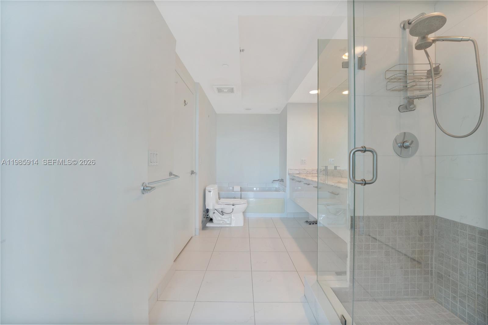 500 BRICKELL EAST CONDO - Residential Lease