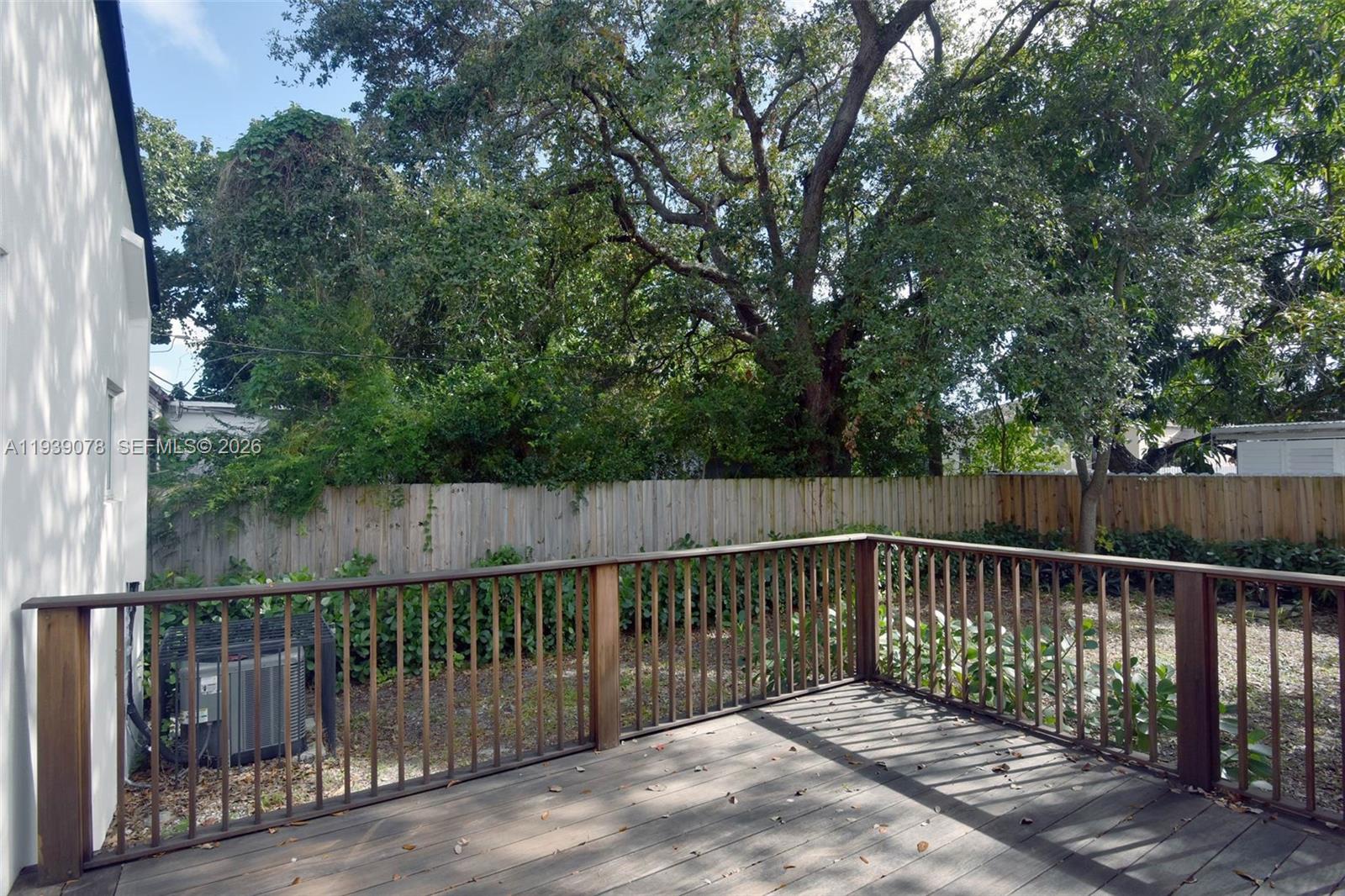 SEVENTH AVE PARK - Residential