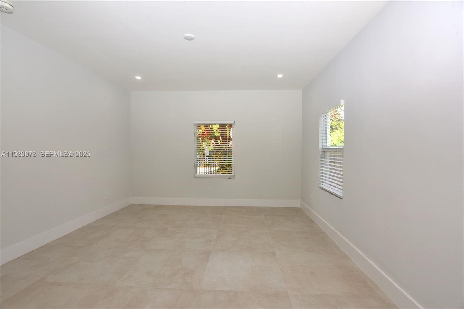 SEVENTH AVE PARK - Residential