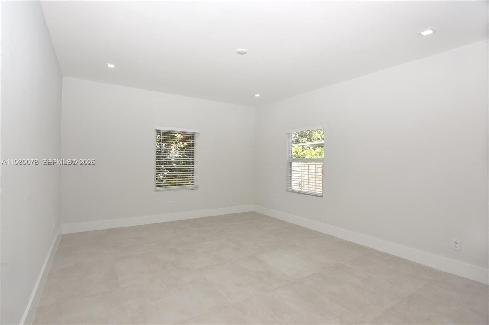 SEVENTH AVE PARK - Residential