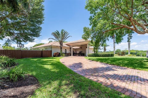 Photo of 19382 SW 293rd St, Homestead, FL 33030 (MLS # A12031498)