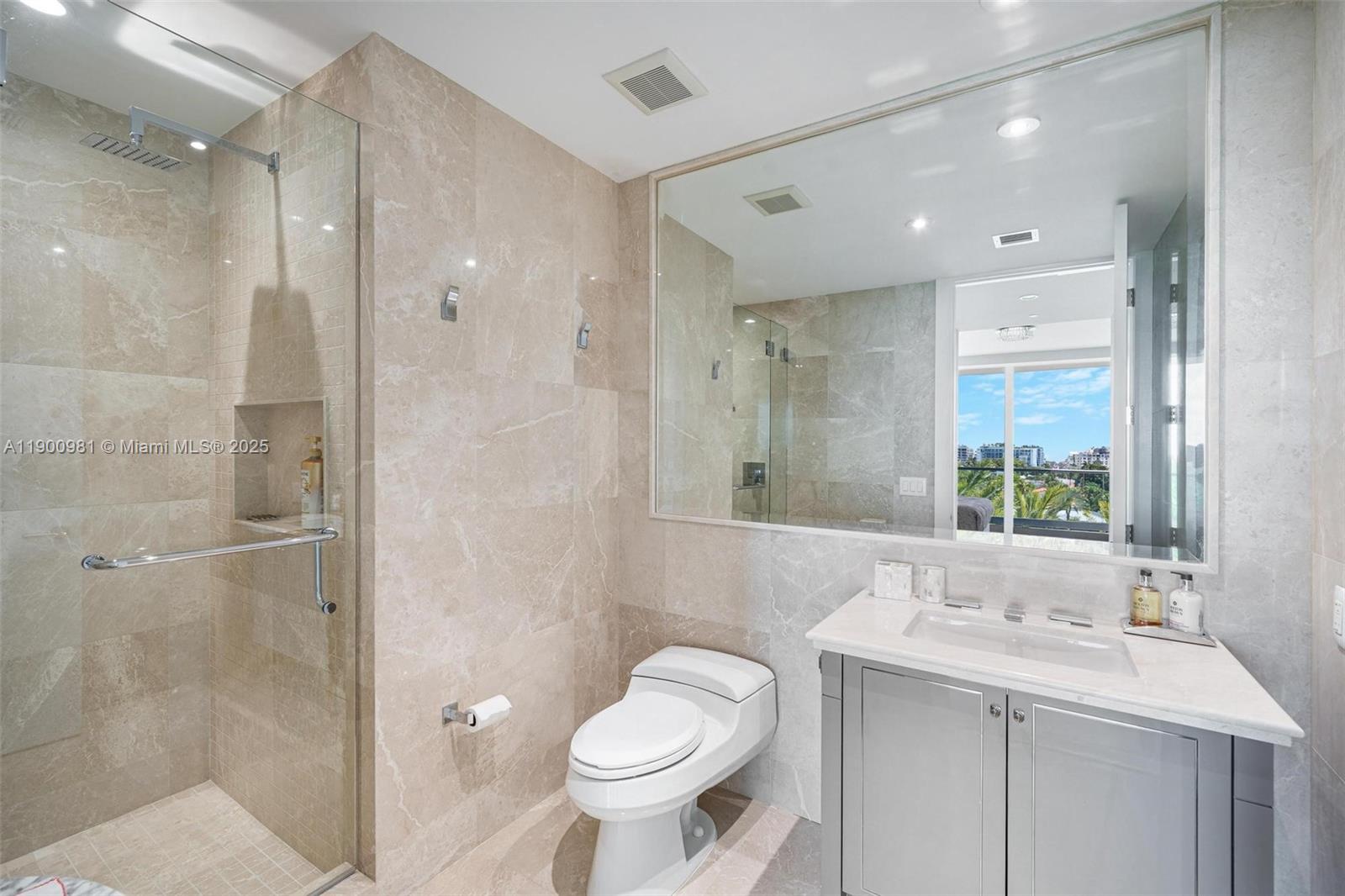 ALTOS DEL MAR NO. 5 - Residential Lease