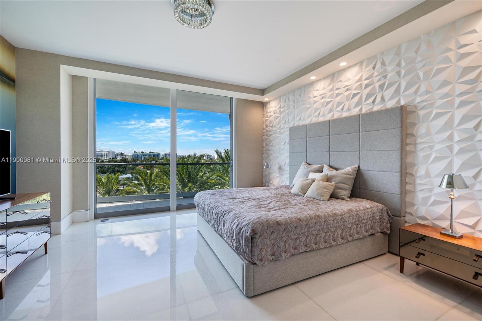 ALTOS DEL MAR NO. 5 - Residential Lease