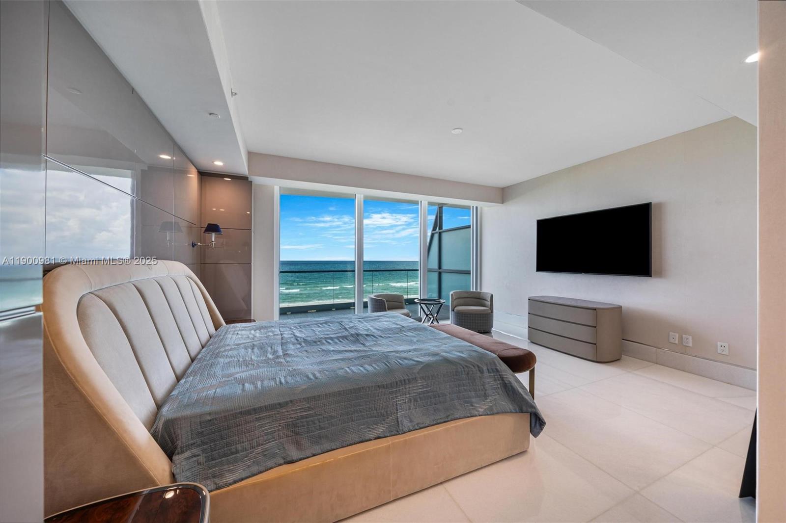 ALTOS DEL MAR NO. 5 - Residential Lease