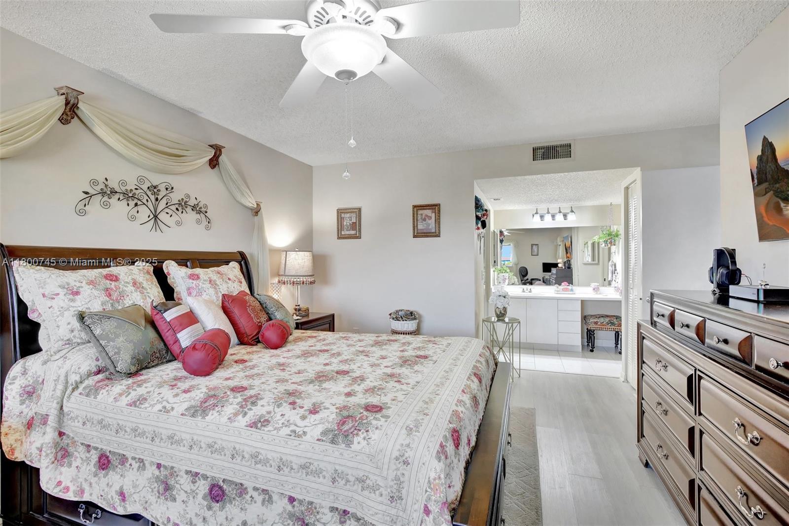 IVANHOE EAST AT CENTURY V - Residential