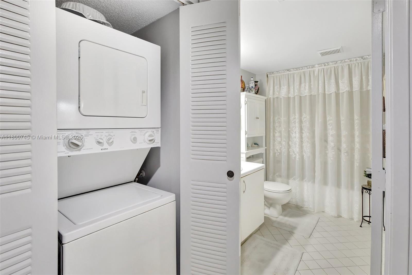 IVANHOE EAST AT CENTURY V - Residential