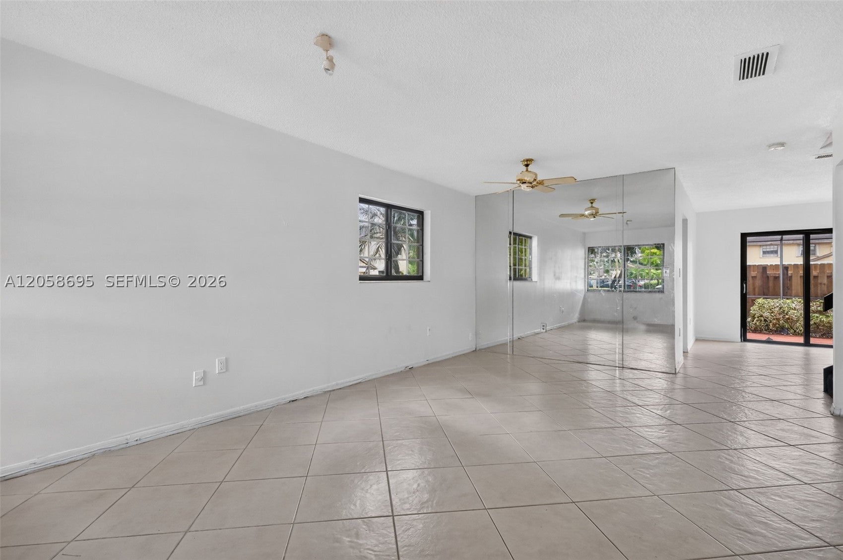 1130 NE 210th Ter, Miami FL 33179