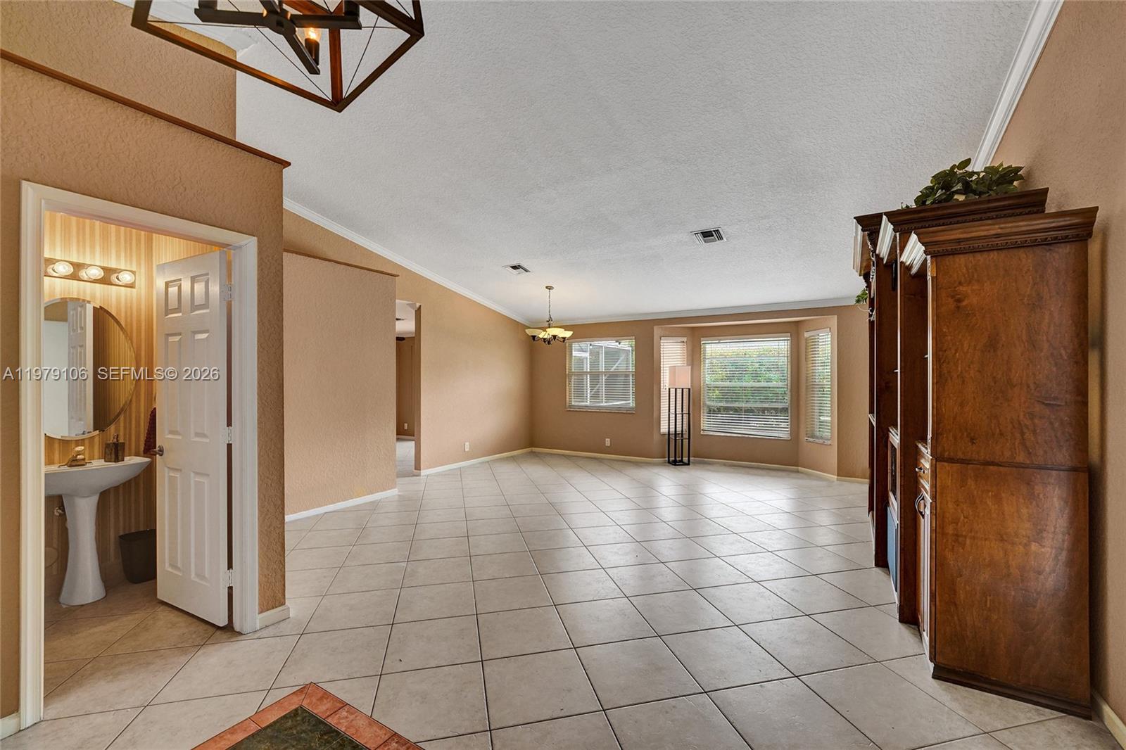 WINSTON PARK SECTION THRE - Residential