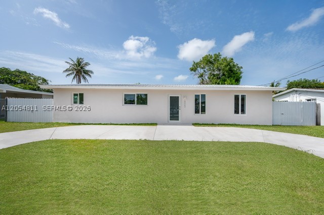 Photo 1 of 47 — 10040 SW 215th St, Cutler Bay, FL 33189