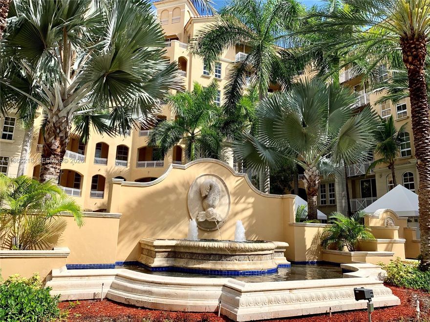 Unique Apartment facing the water in the heart of Aventura. Views to the canal. Relaxing view of the boat passing by. Split layout, spacious rooms, High ceilings 11', Kitchen with granite countertop, stainless steel appliances.Incredibles amenities, oversized pool, heated Spa, Fitness center,24/7 security. Available from April 15, 2026. The association's approval takes 1 month approx. The association requires a credit score of 690 or more.