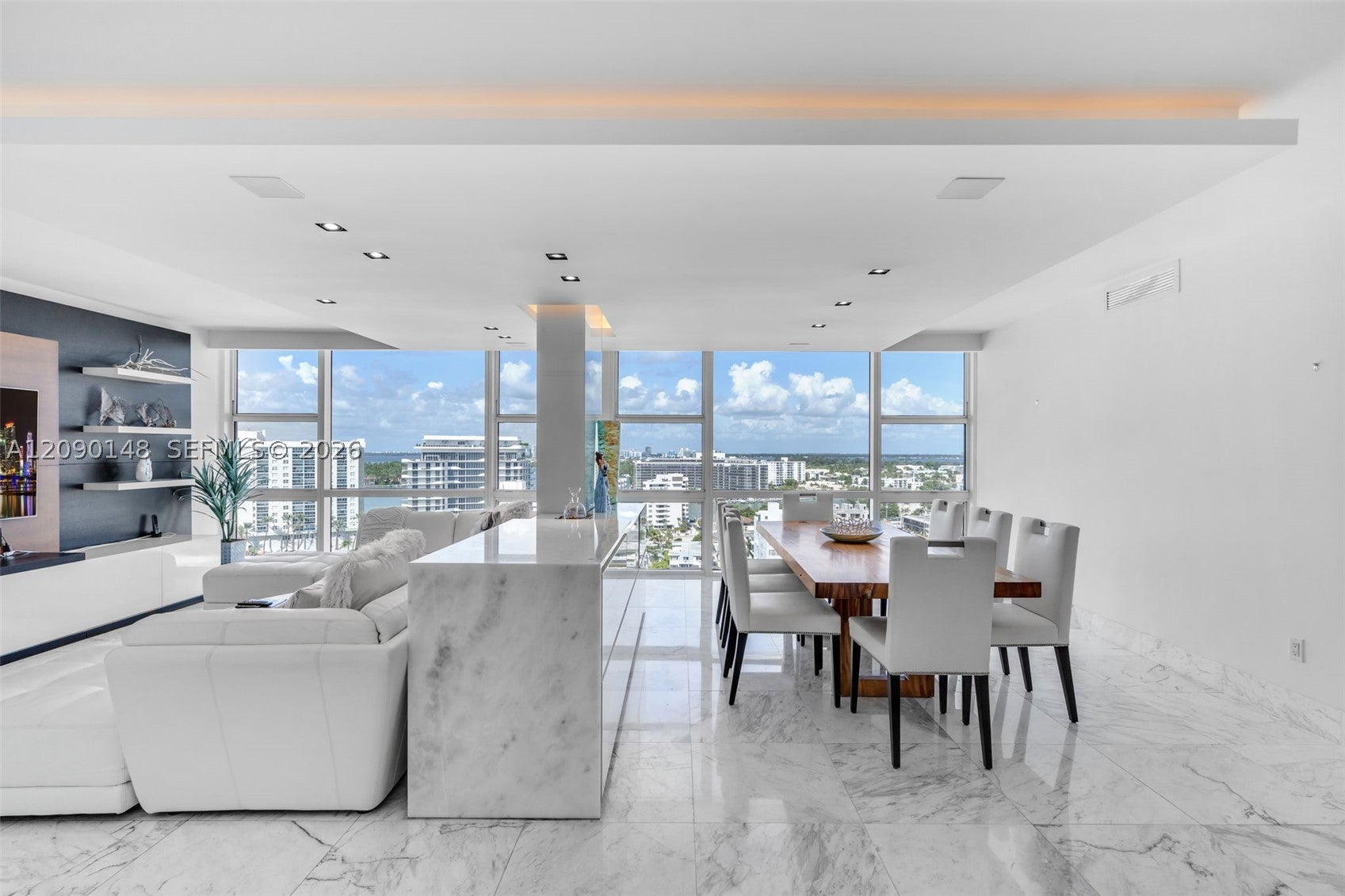 6801 Collins Ave LPH12 (Door LPH01)