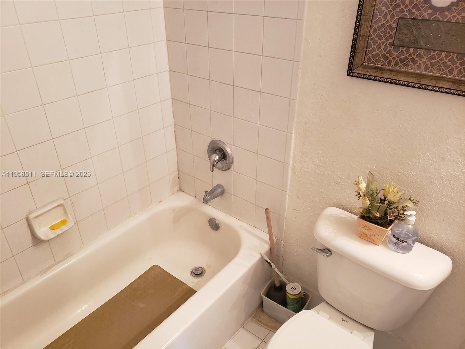 SHOMA TOWNHOMES AT KEYS CO - Residential