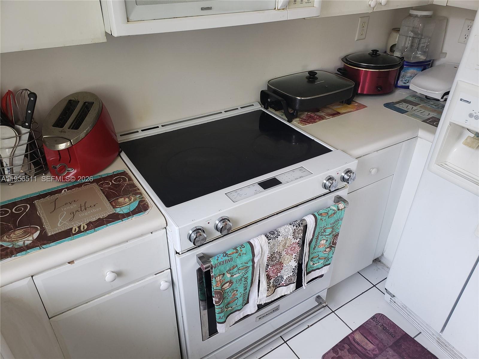 SHOMA TOWNHOMES AT KEYS CO - Residential