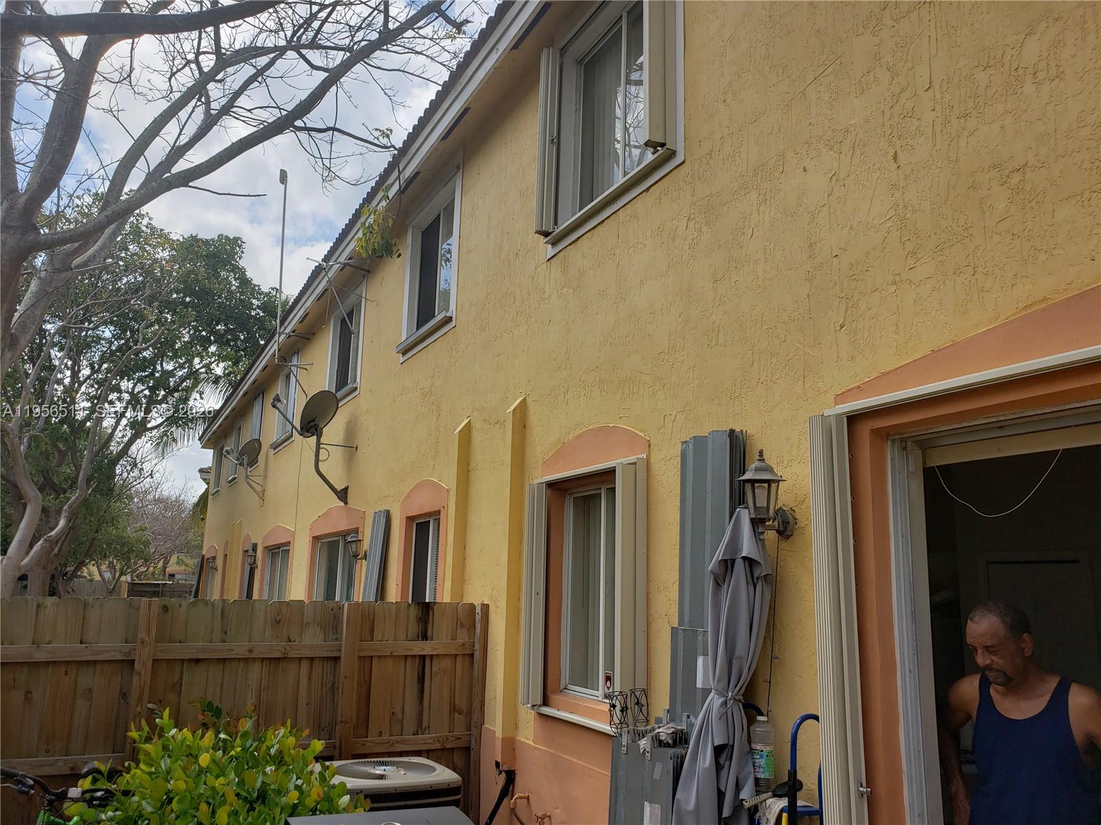 SHOMA TOWNHOMES AT KEYS CO - Residential