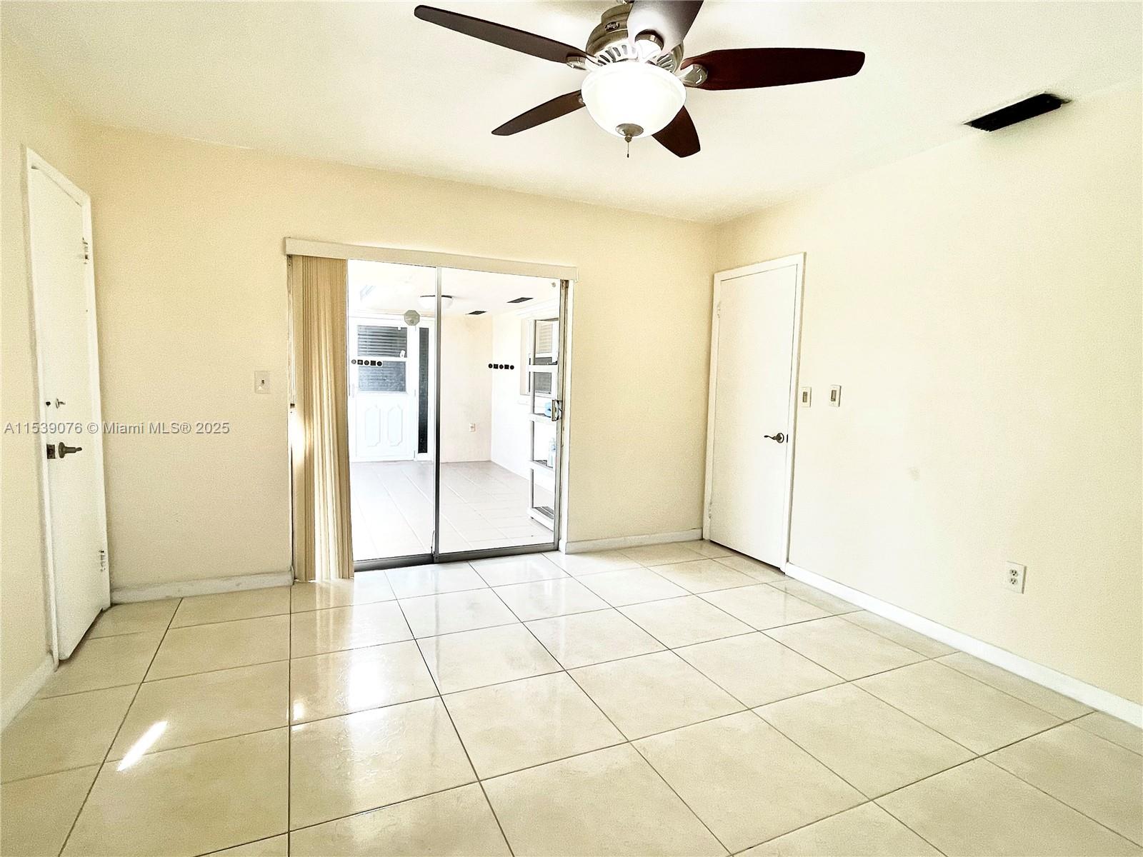 SKY LAKE - Residential