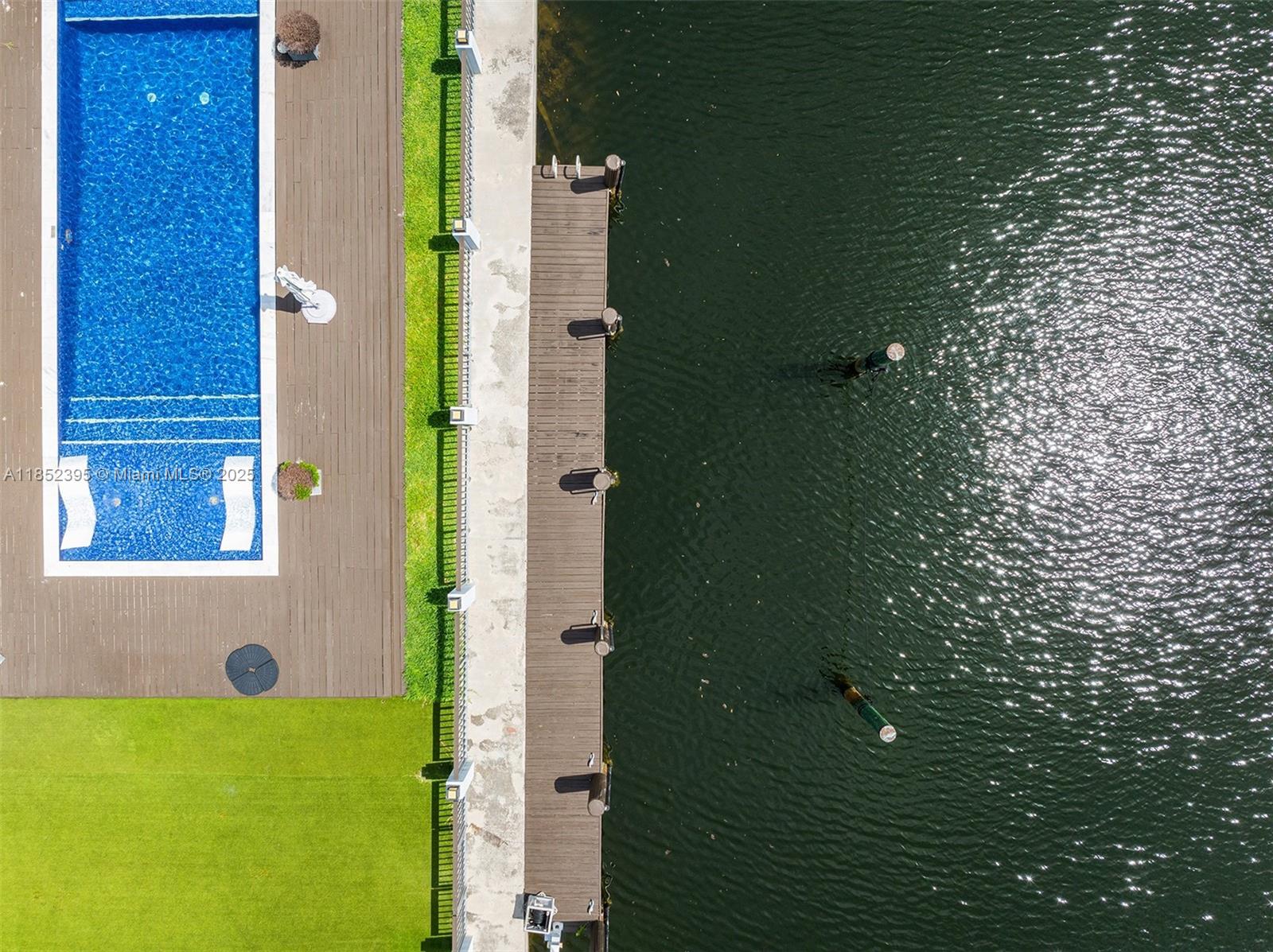 GOLDEN BEACH SEC D - Residential