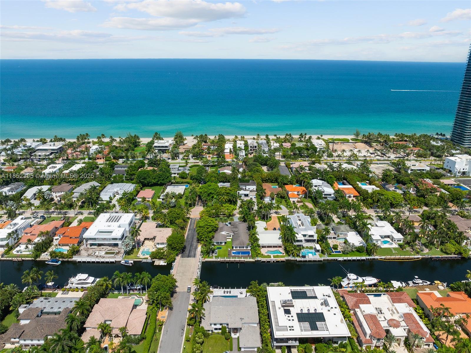 GOLDEN BEACH SEC D - Residential