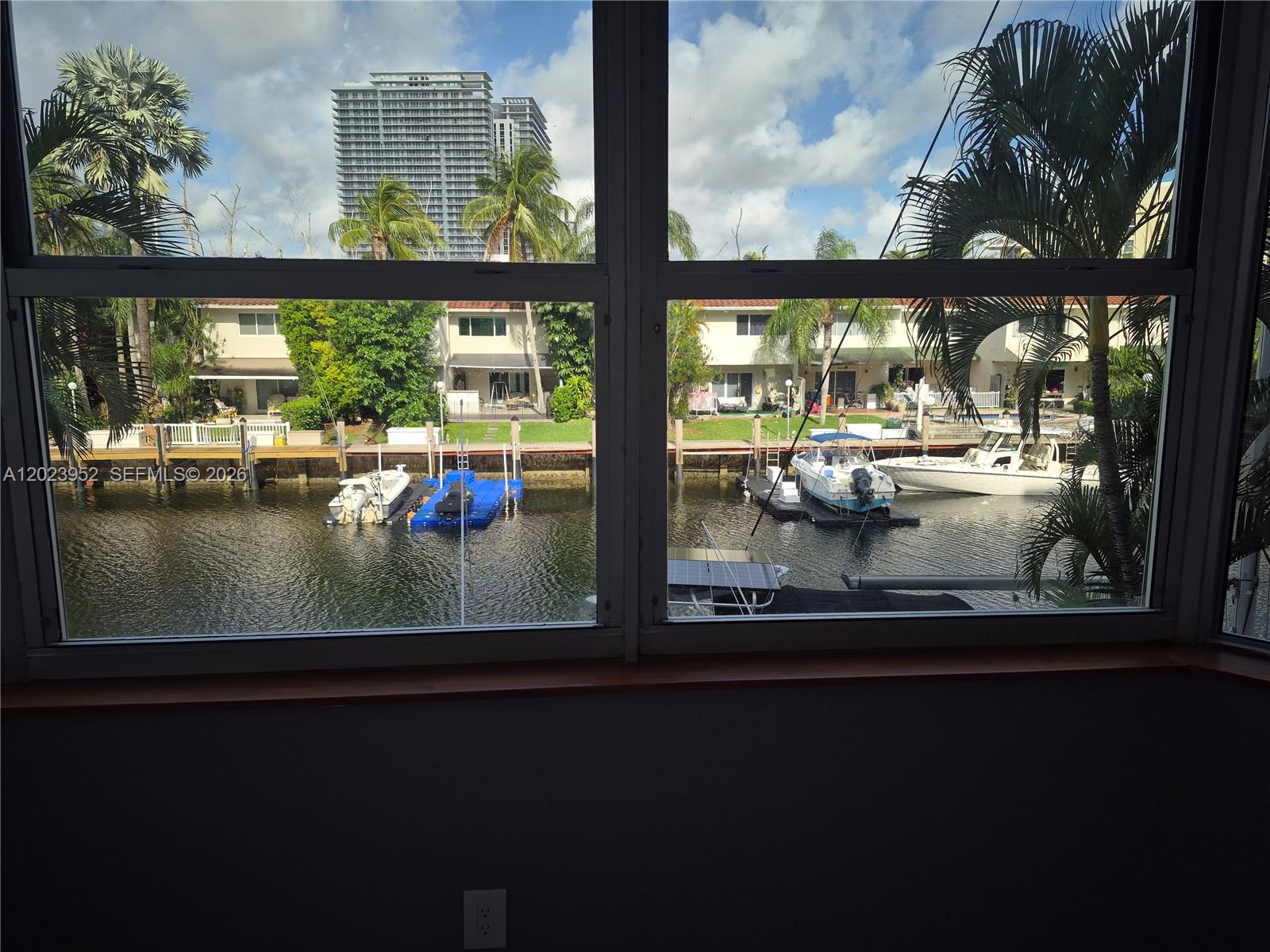 REEF WEST CONDO - Residential