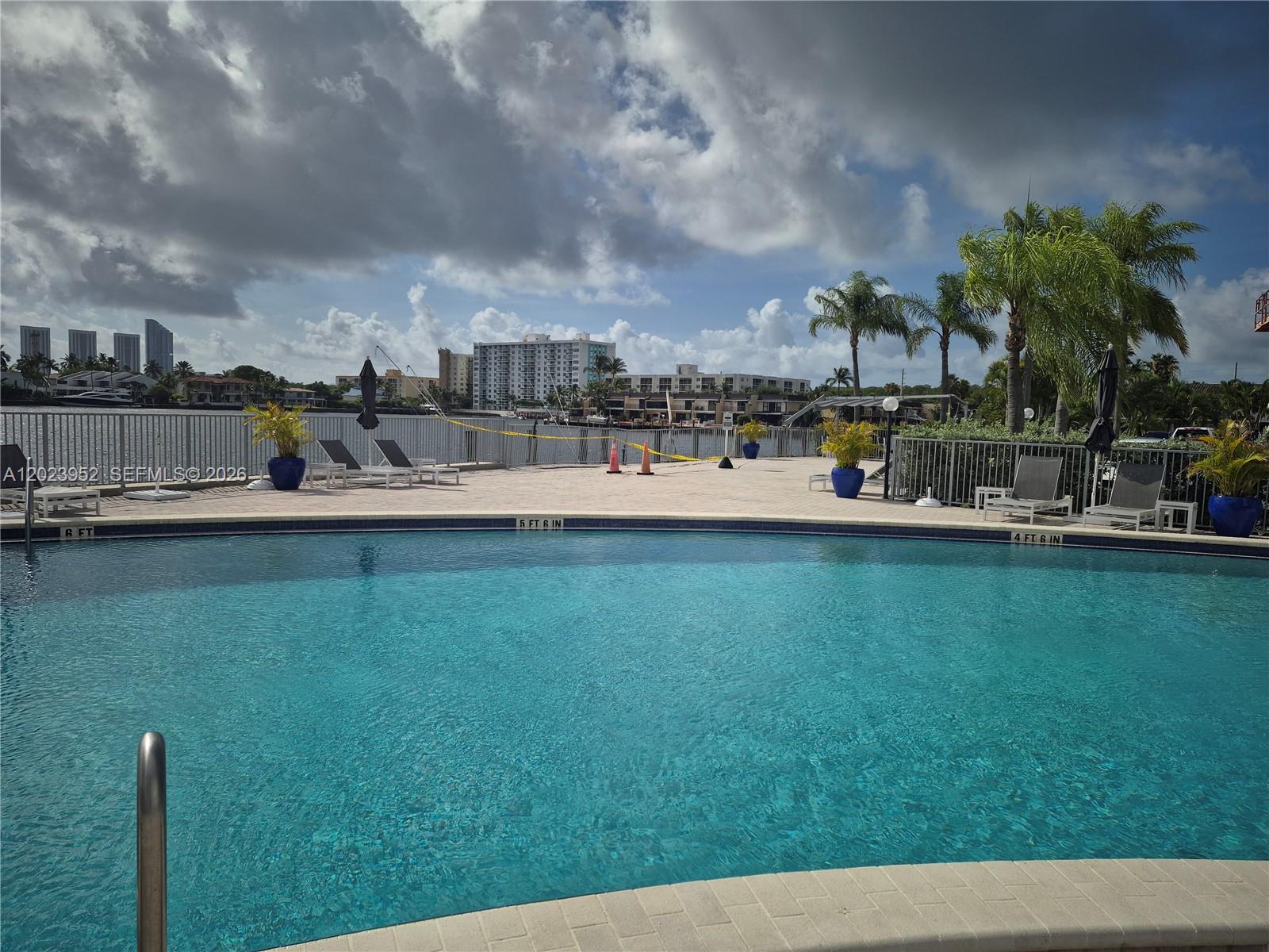 REEF WEST CONDO - Residential