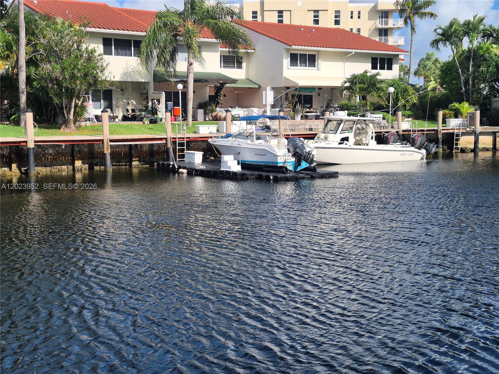 REEF WEST CONDO - Residential