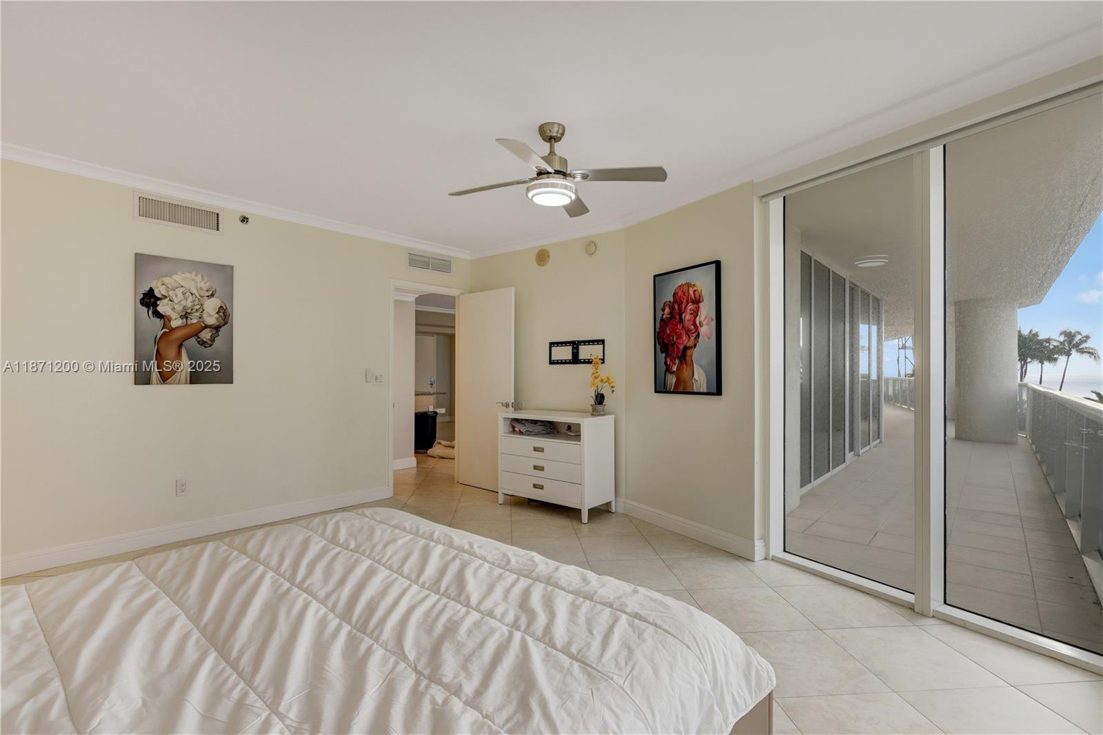 BEACH CLUB CONDO - Residential Lease