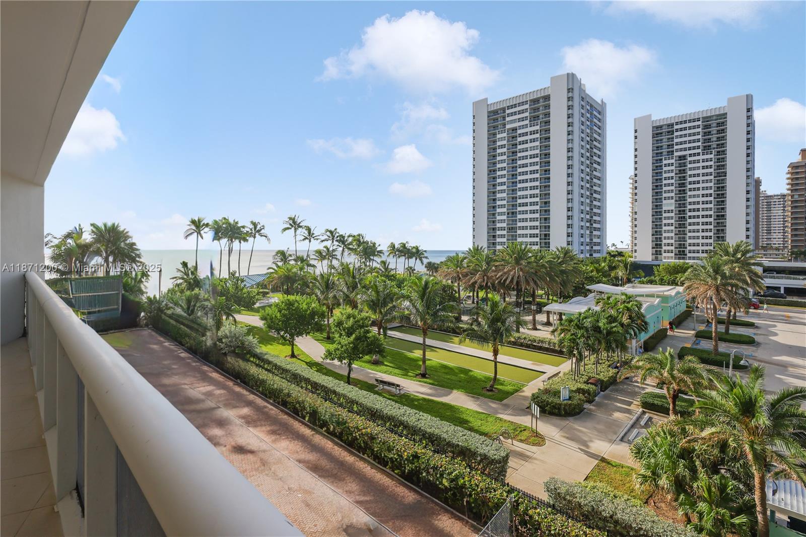 BEACH CLUB CONDO - Residential Lease