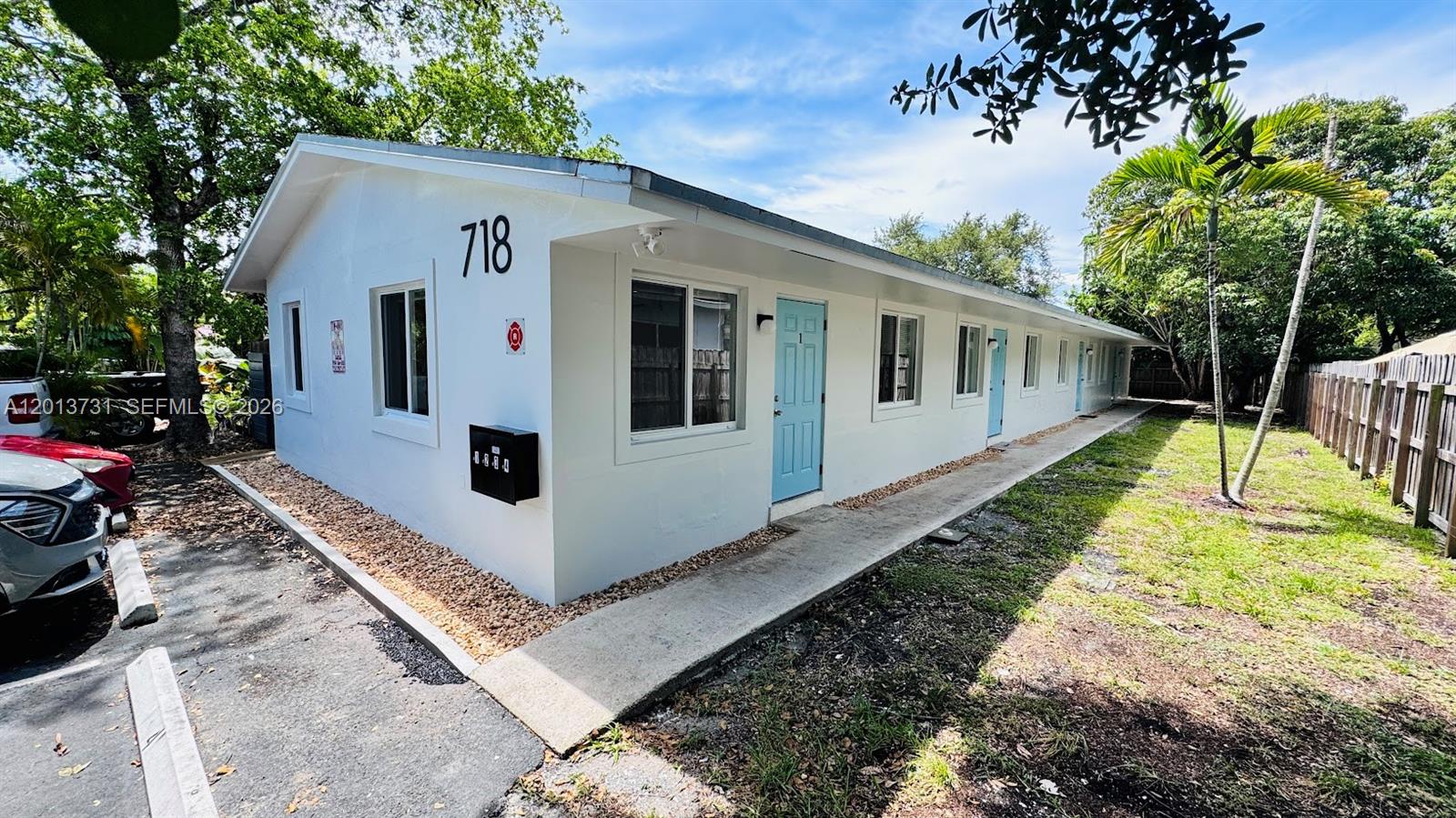 EVERGLADE LAND SALES CO - Residential Lease